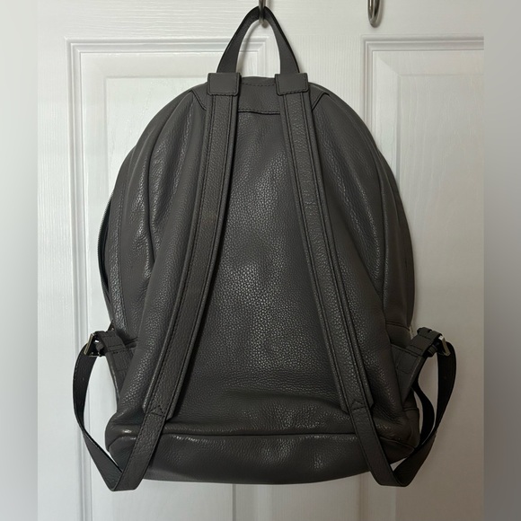 Michael kors backpack - Picture 4 of 8